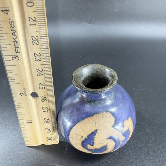 Vintage Primitive Style Hand Made Miniature Bud Vase Vessel Hand Carved Blue VTG - Picture 5 of 11